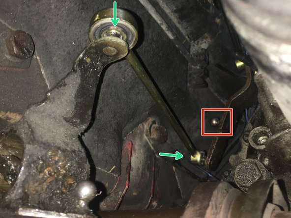 Replacer la seconde biellette de la même façon