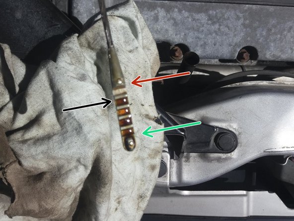 Répéter l'opération jusqu'à obtenir le bon niveau d'huile.