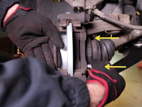 Placer les vis de support de la chape