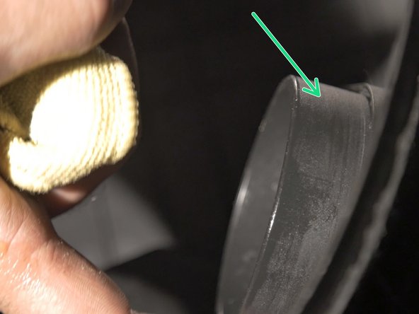 Appliquer de l'huile sur l'emplacement du filtre à air