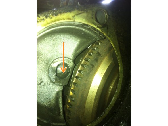 Normalement il y a une bague en bronze à cet emplacement. Pour moi il n'y en avait pas.