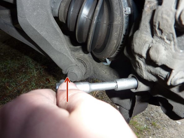 Débloquer et dévisser les 2 colonnettes à l'aide d'une clé 6 pans male de 7.