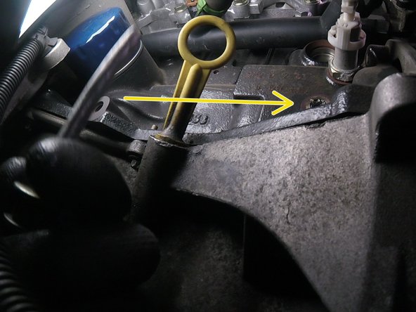 Insérer et visser la pige de calage du vilebrequin