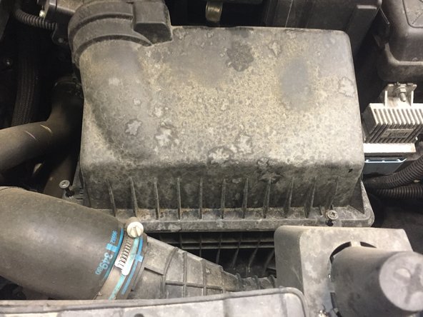 
Screw in the 5 T30 screws
