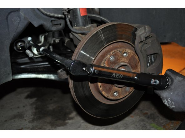 Serrer avec une clé dynamométrique