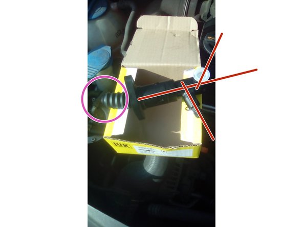 remplacez le recepteur, le ressort de rappel vos mettra des battons dans le roues pour le remontage, prenez votre temps.