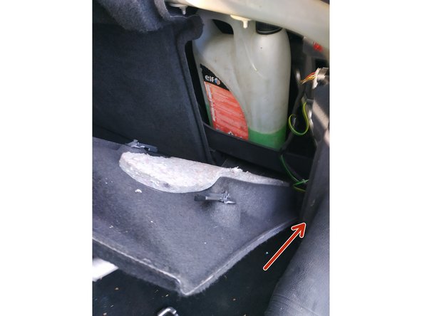 présenter le cache par le bas