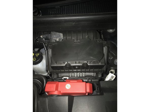 Insérer le tiroir jusqu'au fond et le clipser vers le haut