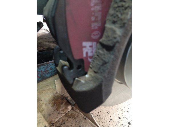 
The outer plate is placed with the smooth edge at the bottom and the point at the top.
