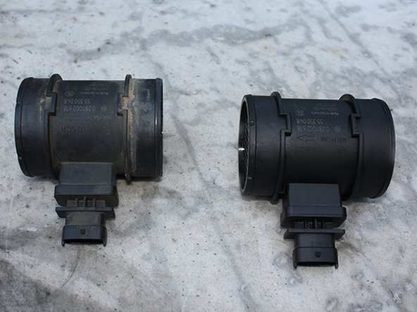 Vérifier la correspondance entre le nouveau et l'ancien débitmètre (taille, connecteur).