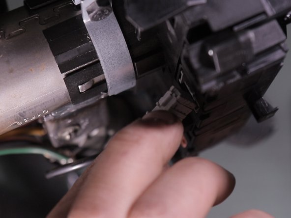 Rebrancher les connecteur, chaque couleur a emplacement