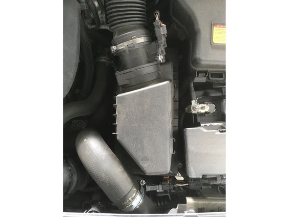 Viser les 4 vis de T25