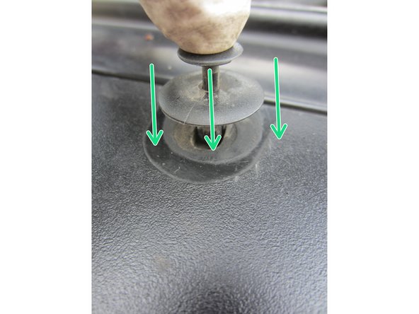 Remettre le capot plastique en place