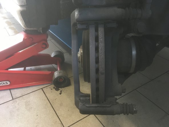 Retirer les anciennes plaquettes de frein