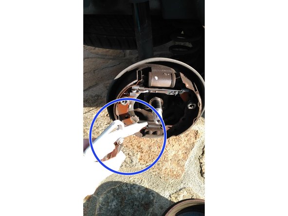 Nous pouvons pour cela utiliser une soufflette.