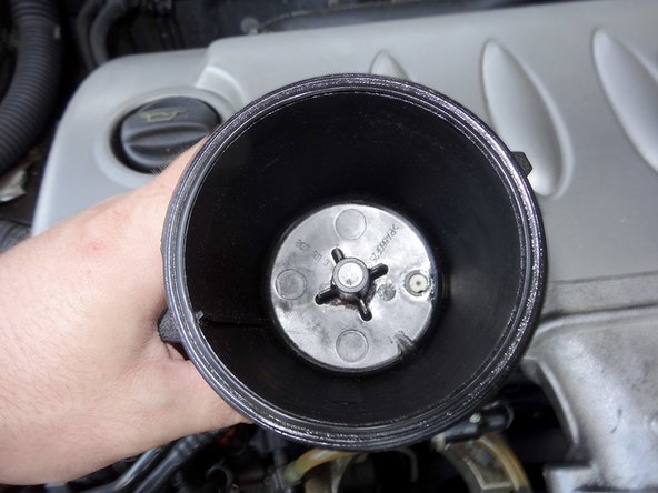 Nettoyer soigneusement le bol avec un chiffon propre et sec