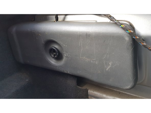 Le remontage s'effectue en sens inverse.