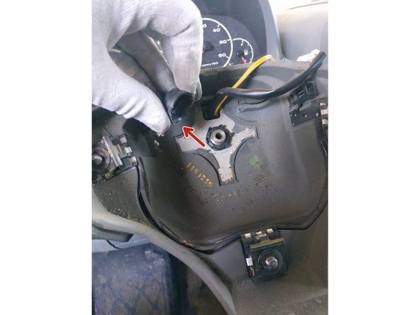 retirer le capuchon d'écrou