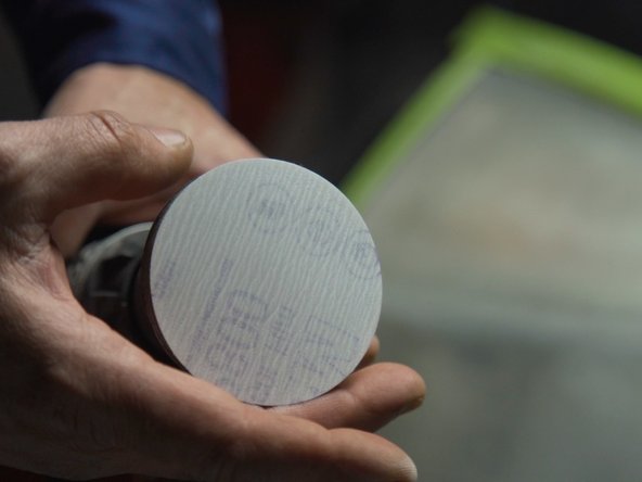 Placer le disque grammage 800 sur le porte disque