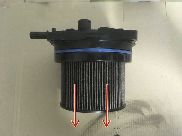 
Remove the old cartridge by pulling it downwards
