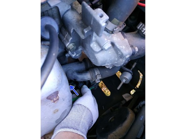 Le capteur d'origine se serrait avec une douille de 22mm, celui-ci avec une douille de 21mm. Ce genre de choses arrive très fréquemment, ça ne signifie en aucun cas que les pièces ne sont pas compatibles.