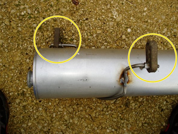 Remplacer les silentblocs ci-nécessaire ou remonter les anciens