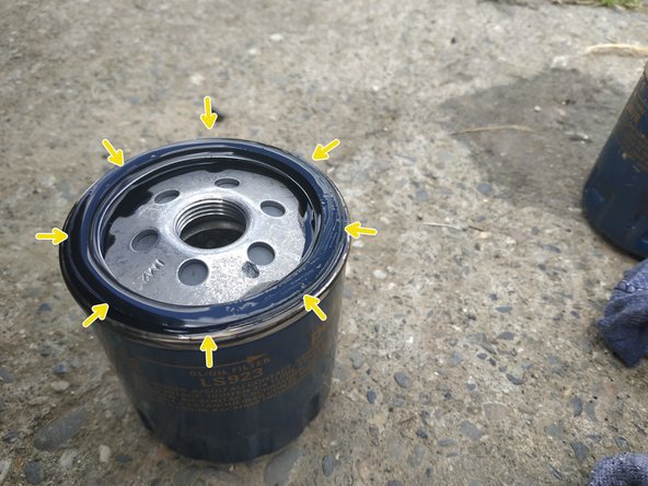 huiler le joint en caoutchouc du filtre