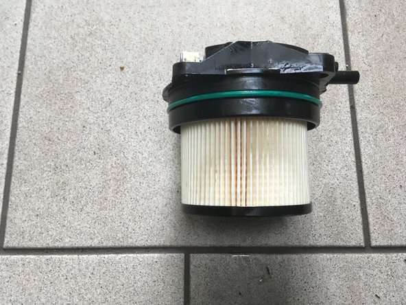 Monter le nouveau filtre en le clipsant