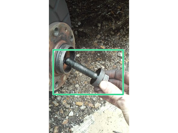 Desserrer et enlever entièrement le boulon.