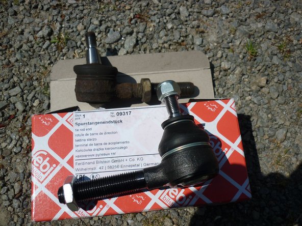 Comparez la nouvelle rotule de direction et l'ancienne