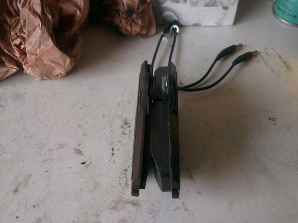 Bien vérifier que les plaquettes de frein neuves soit identiques aux anciennes