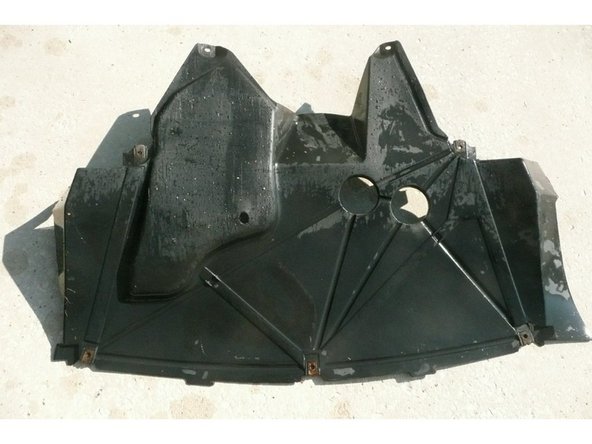 
Remove the under-engine plate and clean both sides (car shampoo + HP cleaner if necessary)
