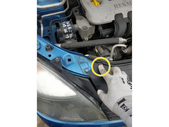 poser et verrouiller les 2 clips du haut