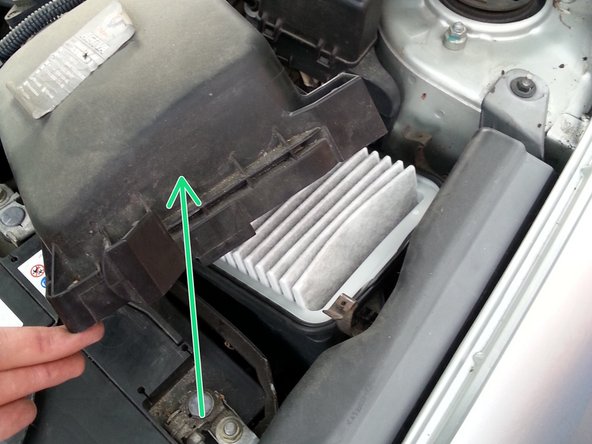 retirer le haut de la boite à air