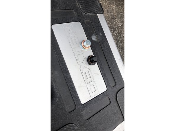 Je remplace le bouchon et son joint, comparer les deux