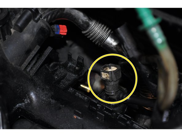 
Disconnect the diesel supply pipes
