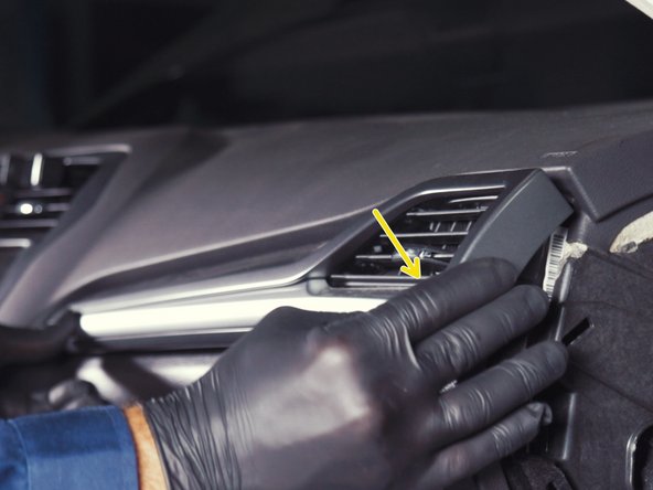 Replacer la baguette de tableau de bord