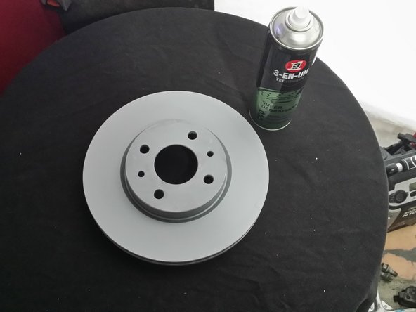 Comparer l'ancien et le nouveau disque mais aussi les nouvelles et anciennes plaquettes