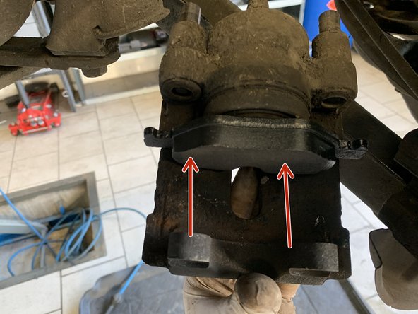 Monter les nouvelles plaquettes