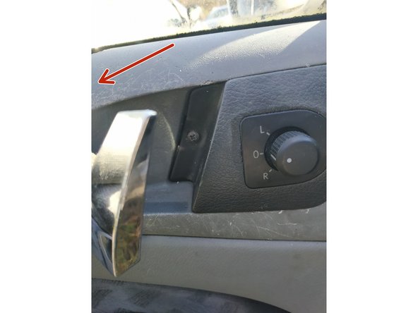 ouvrir la poignée intérieure