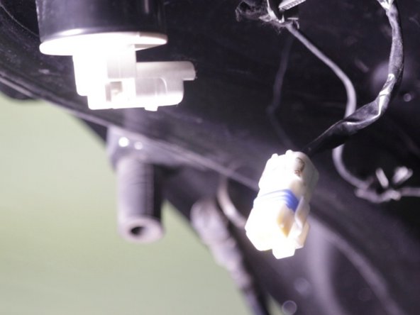 Retirer le connecteur en le declipssant vers vous