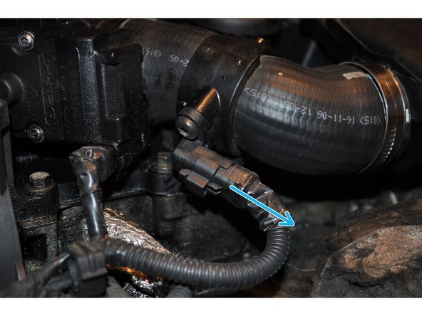 
Disconnect the intake air temperature sensor
