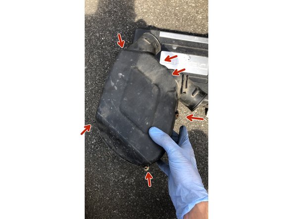 
Locate the air box cover screw, 6 x 4 mm BTR screws
