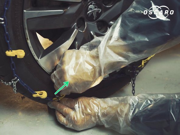 Décrocher la chaîne bleue de la jaune