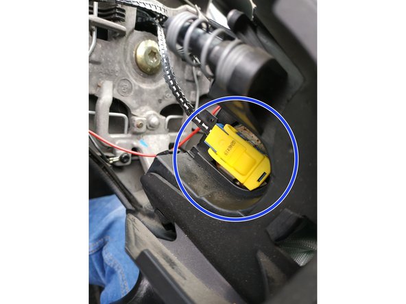 faire de même pour la fiche jaune et bleue de l'autre côté