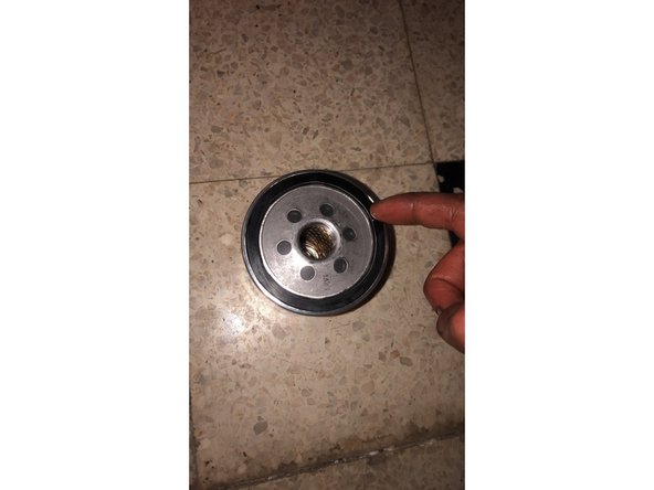 Huiler le joint afin d'assurer une étancheité parfaite