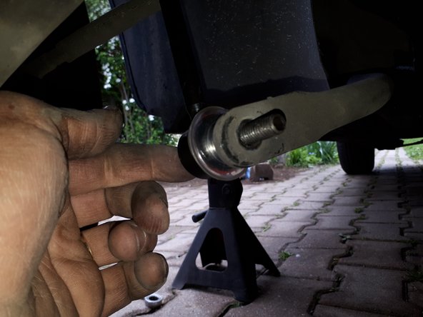 Reposer le bas sur la barre stabilisatrice