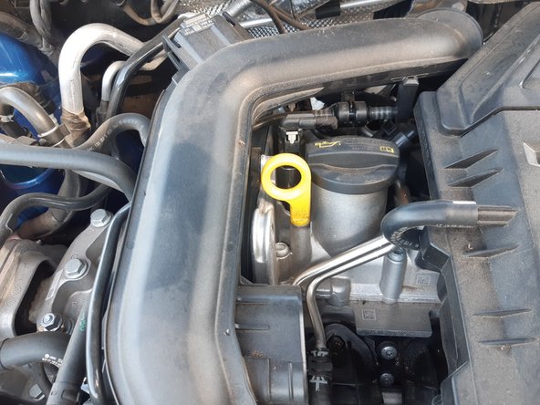 La voiture doit se trouver à plat pour une bonne vérification du niveau d'huile