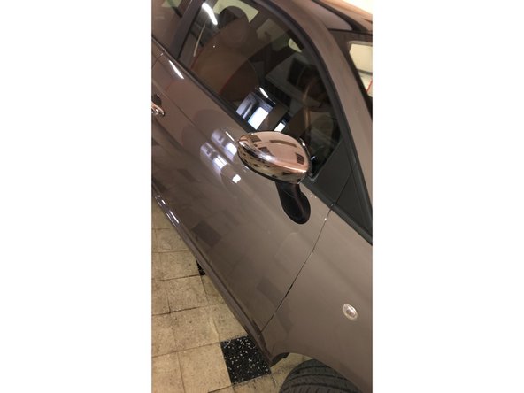 Proceder de la mêmes manière pour l'autre coté