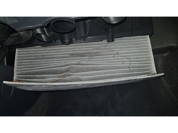 Tirez sur le filtre pour l'enlever.